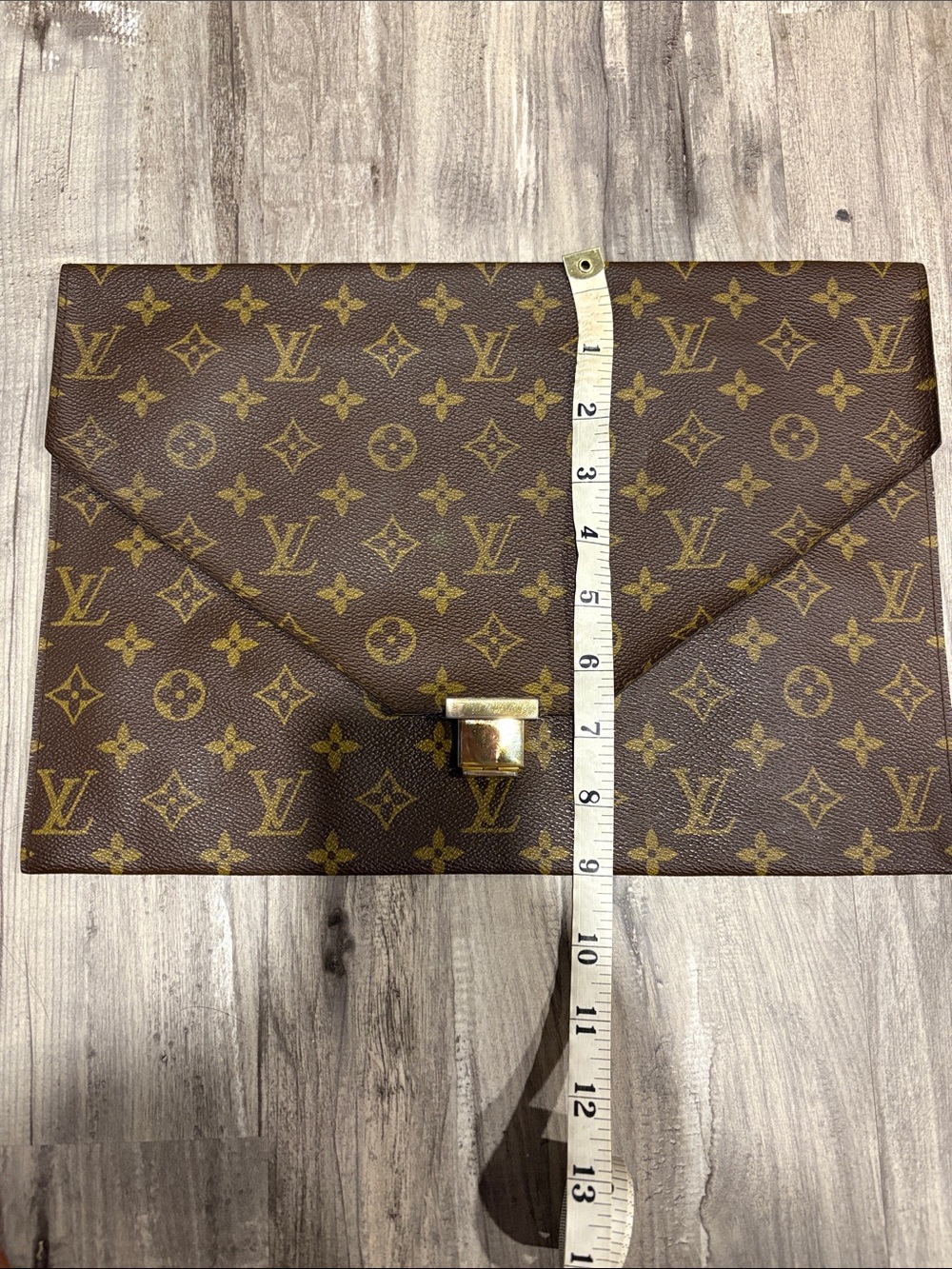 ❌SOLD❌ Louis Vuitton Monogram Envelope Document Holder in Brown and Gold - Picture 14 of 14